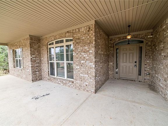 3rd image of 34 White Pine Way