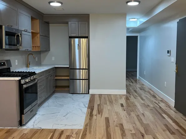 12 Ivy Place image 34 of 37