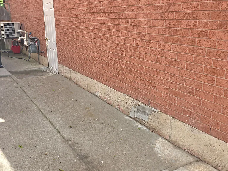 14 Tina Ct #2 — Photo 16