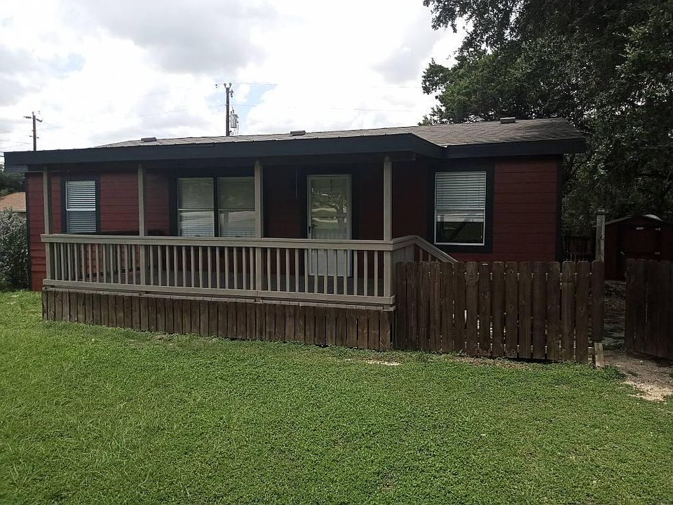 1st image of 313 Creekside Dr