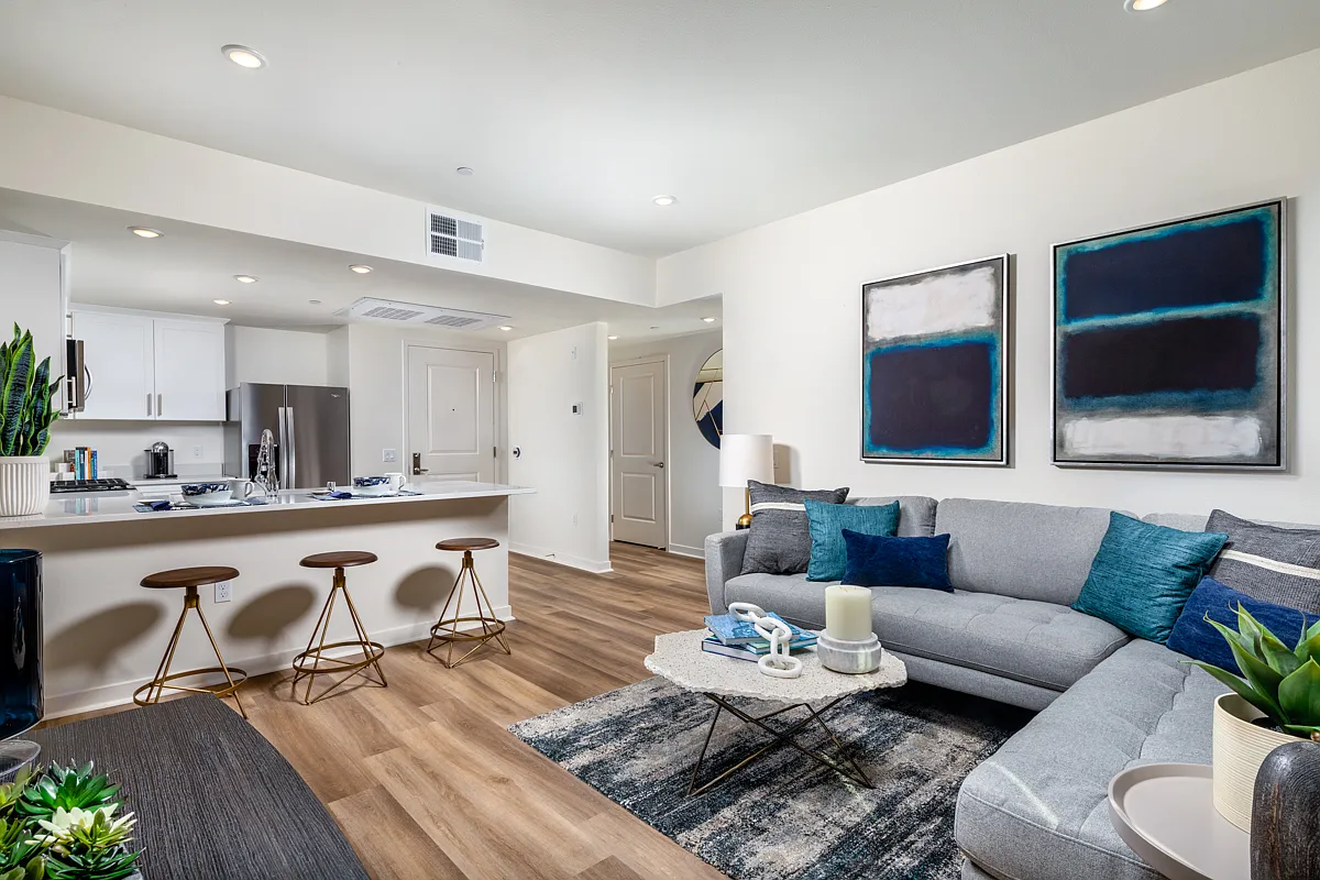 Azul Chula Vista — Photo 1