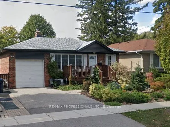 102 Paulart Dr #Basement, Toronto, ON M9B 3V9
