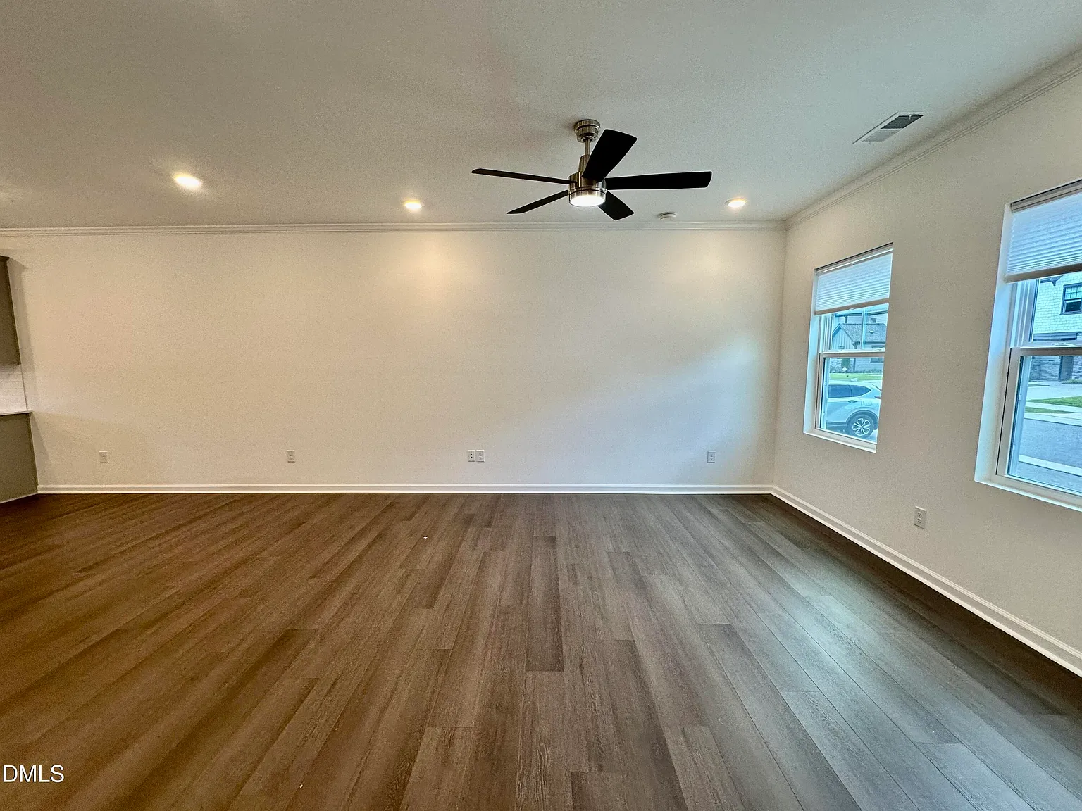 2 bed, 2.5 bath, 1370 sqft, $1,895 — Photo 4