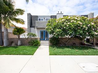 16821 Green Ln #B, Huntington Beach, CA 92649