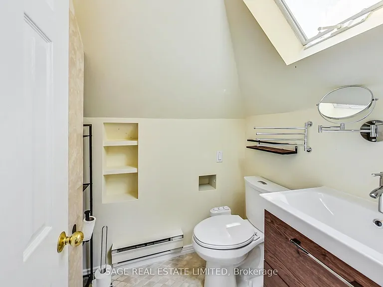 46 Alberta Ave — Photo 30
