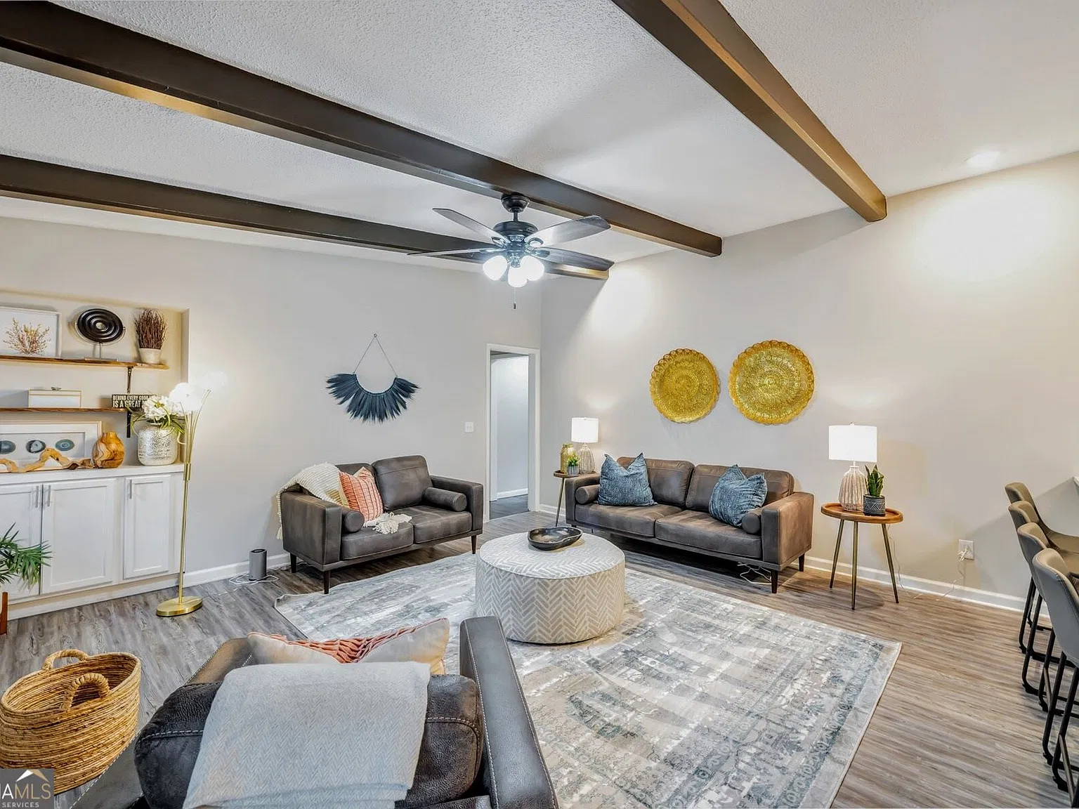 4 bed, 2.0 bath, 100 sqft, $5,600 — Photo 4