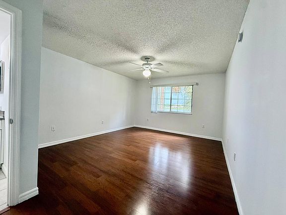 5th image of 5041 Wiles Rd #9208