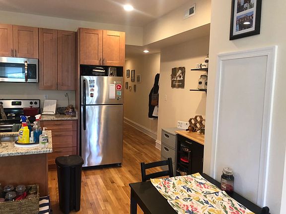2nd image of 2708 Grove Ave APT 6