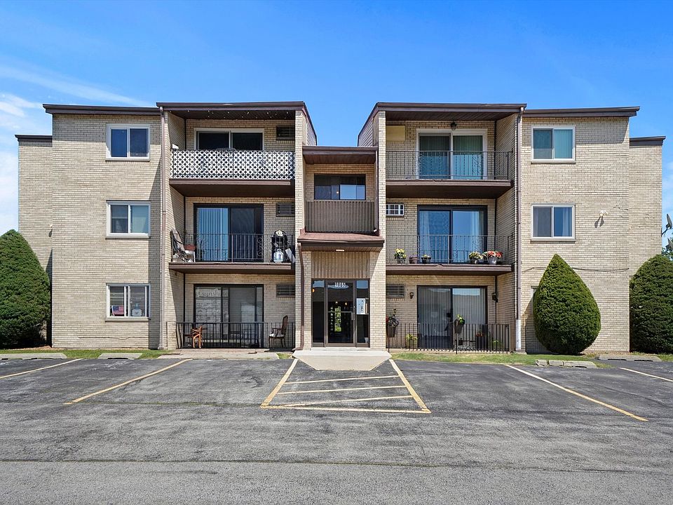 1st image of 9865 Cordoba Ct APT 3B