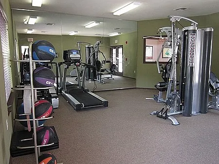 16253 Enclave Village Dr — Photo 3