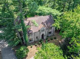 2503 Starkweather Rd, Rockford, IL 61107