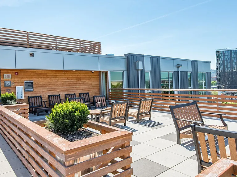 Central Eastside | Rooftop Lounge