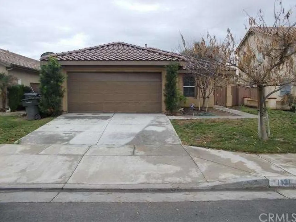 1131 Bluestem Trl