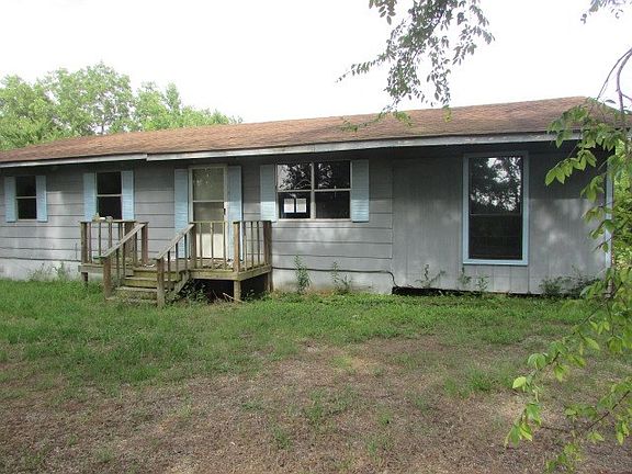 3rd image of 713 County Road 1201