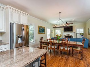 305 Peachtree St, Saint Simons Island, GA 31522