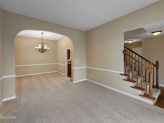 3rd image of 8707 Brucewood Ln
