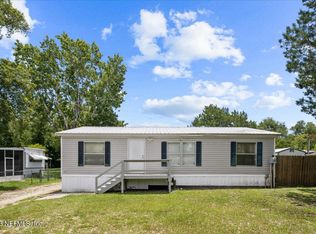 104 Waterway Ave, Satsuma, FL 32189