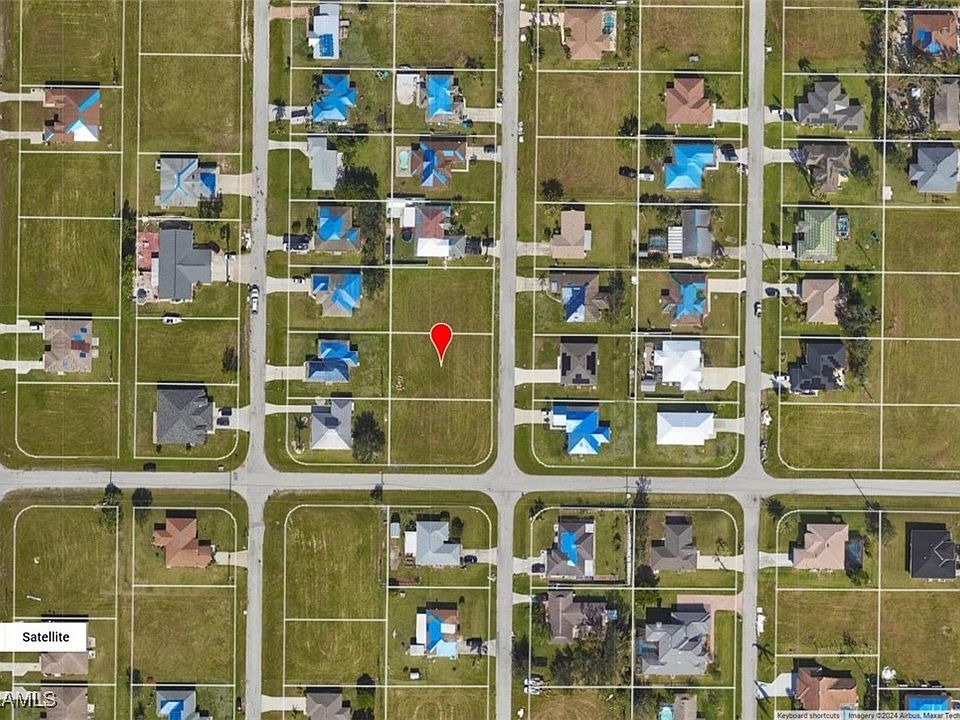 2nd image of 2120 NE 9th Ave