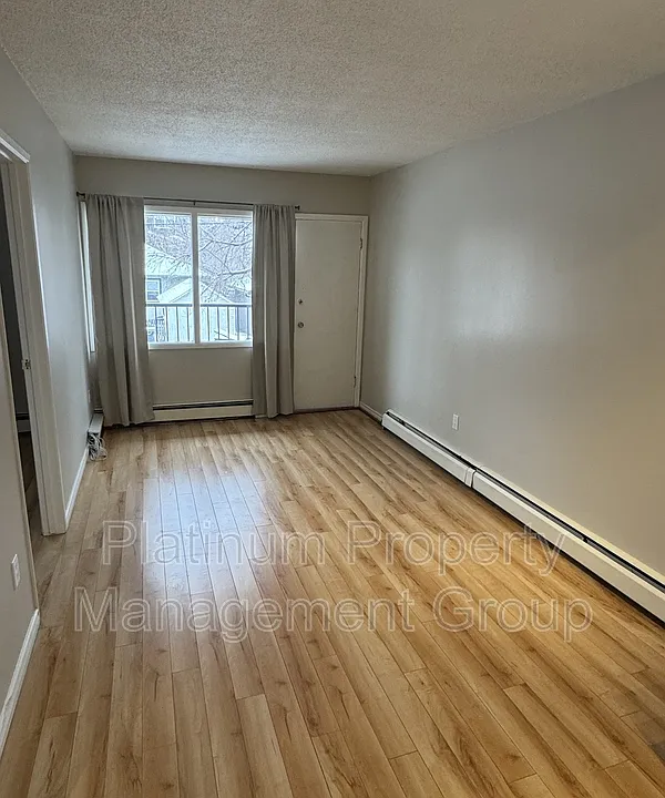 1001 2nd Ave NW #3