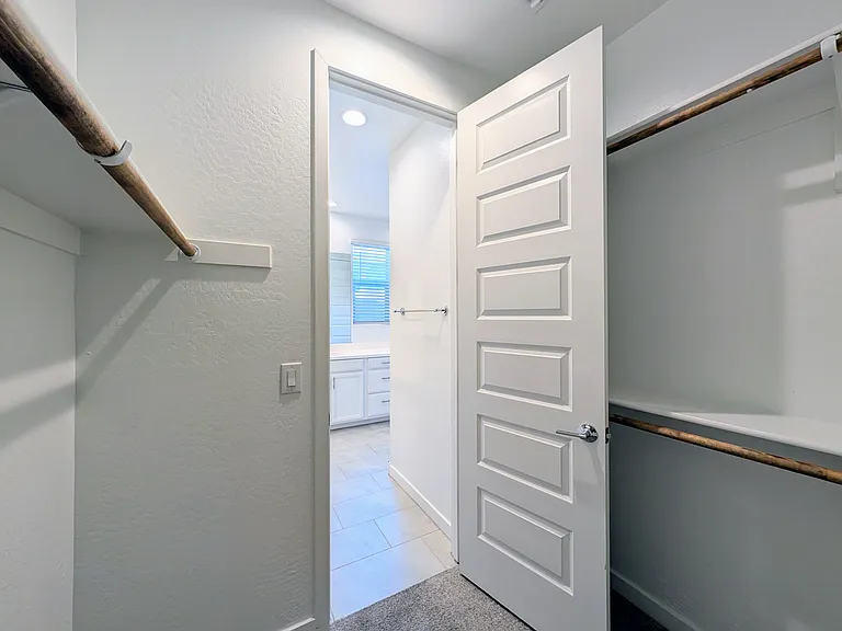 9509 W Sells Dr — Photo 47