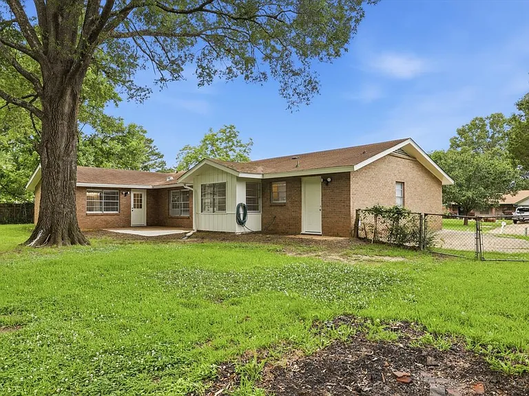 3626 Wilcox Dr — Photo 31
