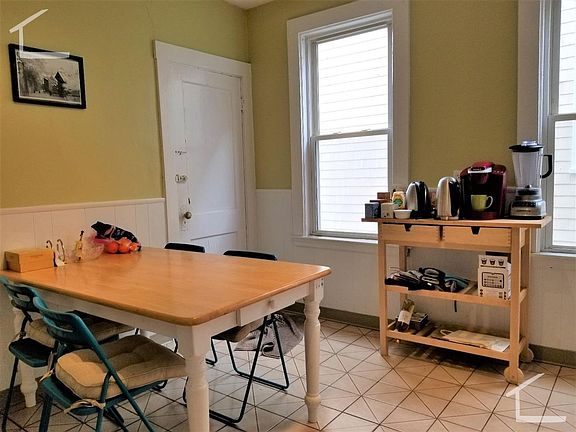 4th image of 116 Browne St #3