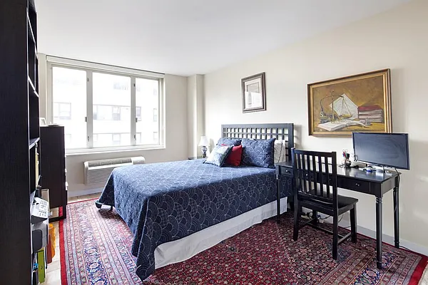 Sold by Corcoran | media 3