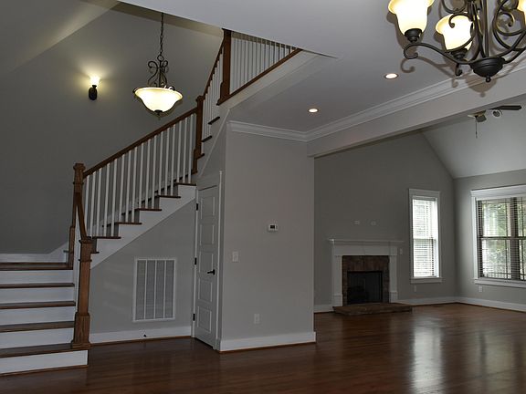 4th image of 6625 Satjanon Dr #135