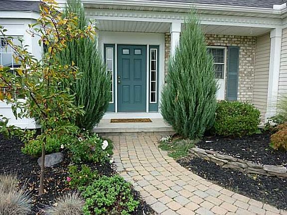3rd image of 276 Forest Glen Dr