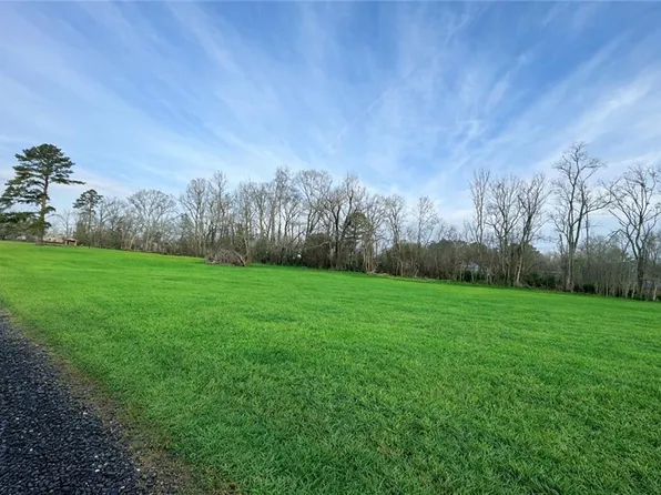 44080 Mary Singletary Rd, Saint Amant, LA 70774