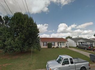 1056 Shadow Ridge Ave, Oak Grove, KY 42262