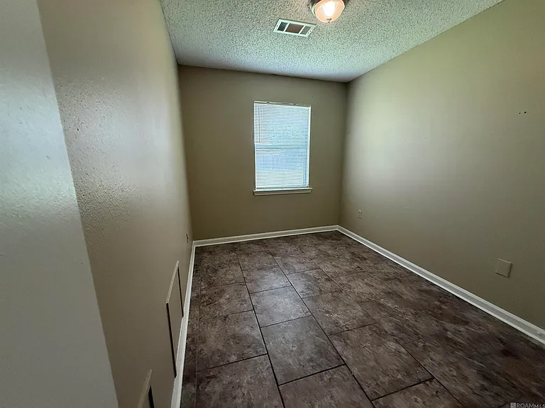 3756 Karen Dr — Photo 9