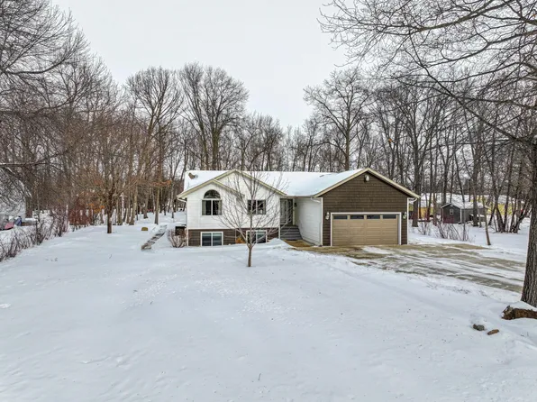 215 Bluffs Rd NW, Alexandria, MN 56308