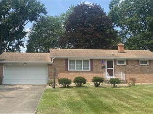 165 N West St, Columbiana, OH 44408