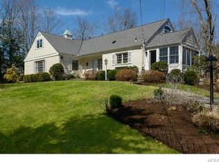11 Paulding Dr, Chappaqua, NY 10514