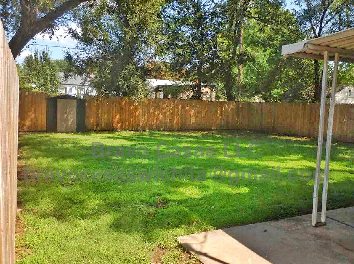 2518 S Greenwood Street — Photo 3