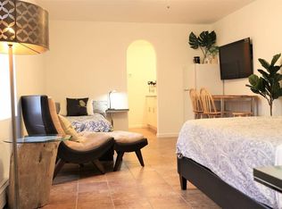 15 Cameron St APT 1B, Brookline, MA 02445