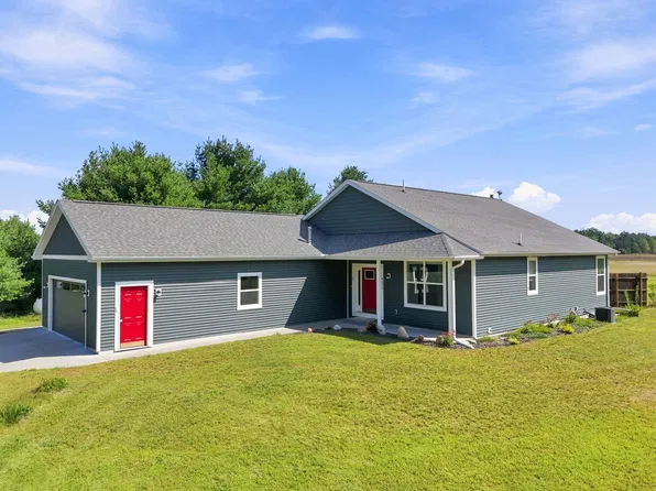 8871 N Everett Rd, Roscommon, MI 48653