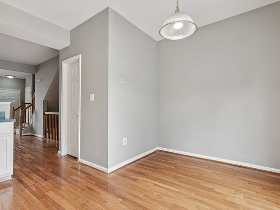 5th image of 14374 Madrigal Dr