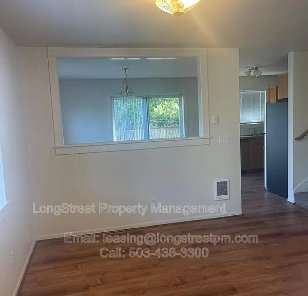 1927 NW Highland Dr — Photo 8
