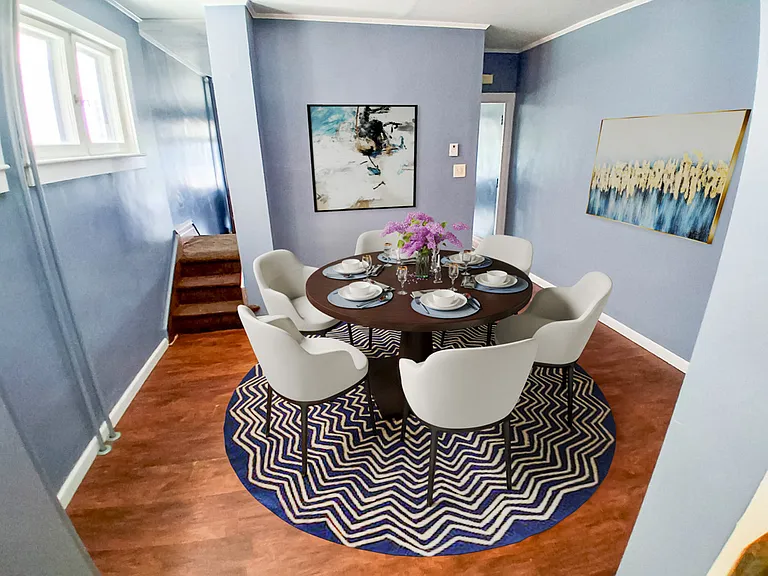 1020 W Green St — Photo 3