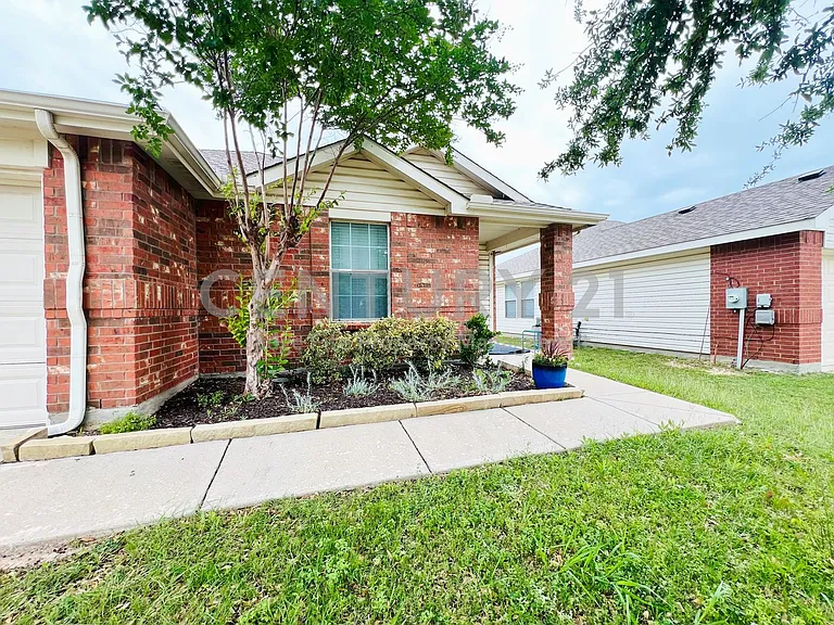 856 Poncho Ln — Photo 13