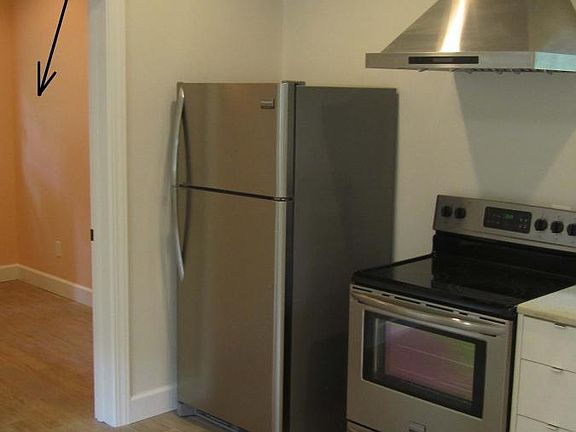 Kitchen towards Bedroom