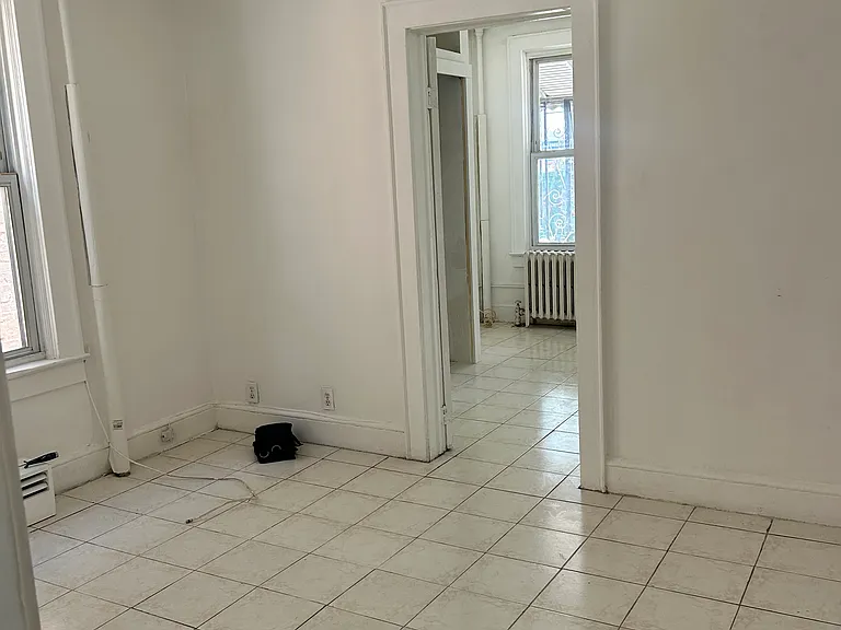 909 Arnow Ave #1 — Photo 4