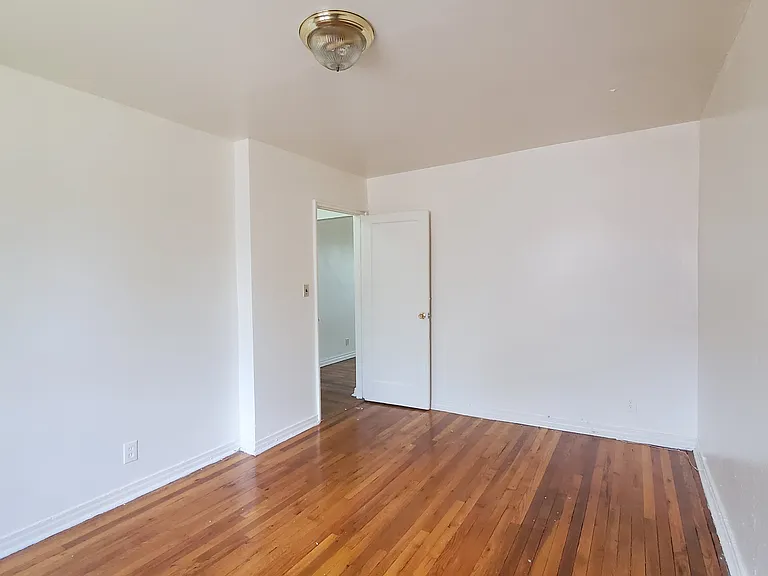 189-07 Henderson Ave #2 — Photo 9