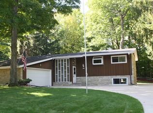 8881 S. 42nd Street, Franklin, WI 53132