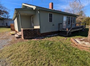 102 Ge Plant Rd SW, Conover, NC 28613