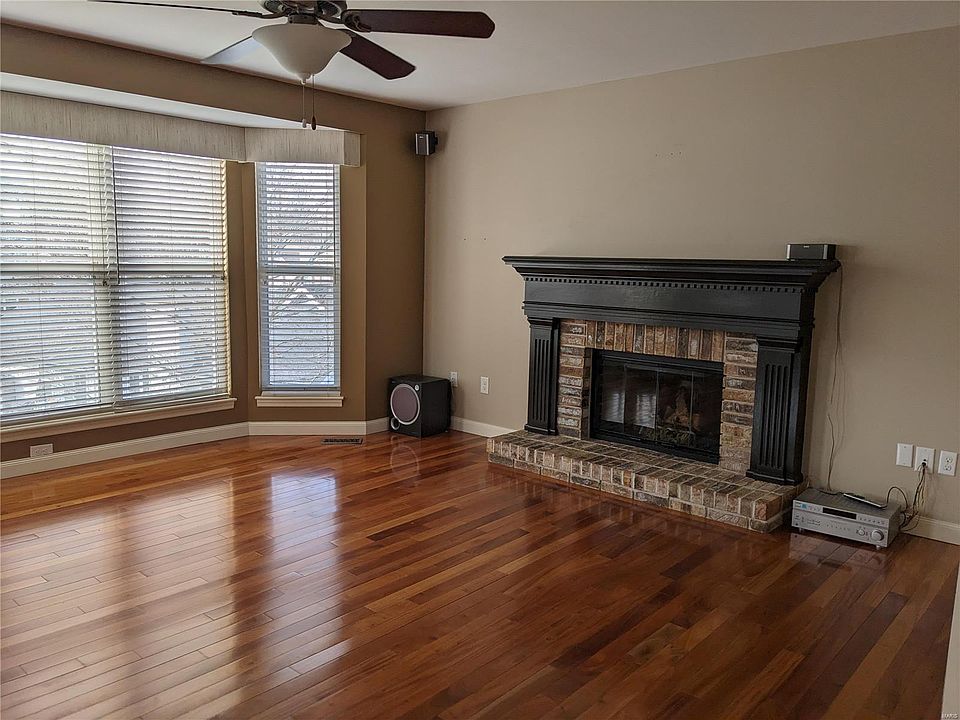 1876 Smizer Mill Rd, Fenton, MO 63026 Zillow