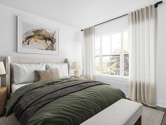 Owner s Bedroom w Lots of Natural Light