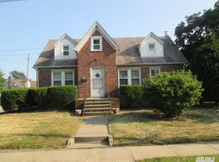 80 Hoffman St, Valley Stream, NY 11580